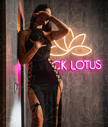 Карина - эротического салона black lotus